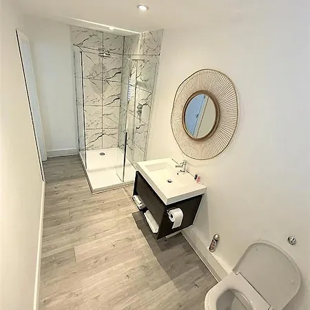 Goodge Street Apartments London Exterior photo